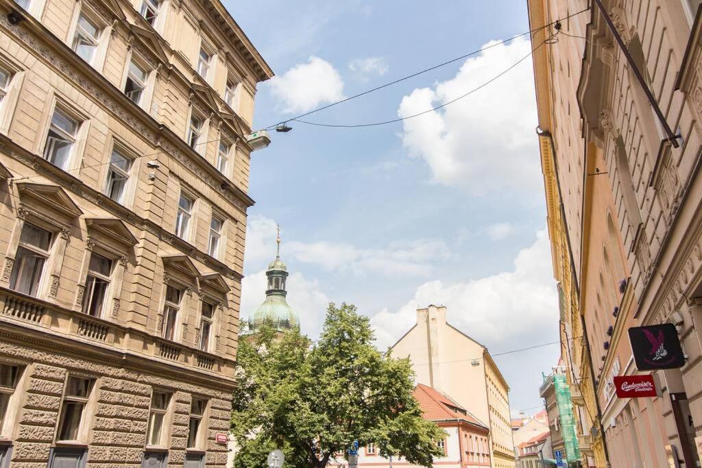 Apartamento Studio In The Historic Center Praga Exterior foto